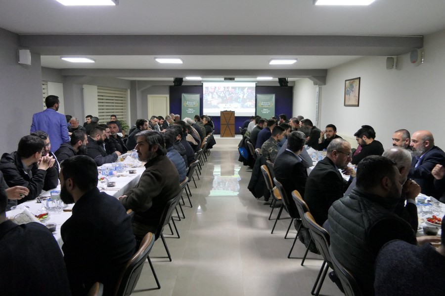 Click to enlarge image Istanbul_TR_Iftarlar_26.04.2022_Pics_1.jpg