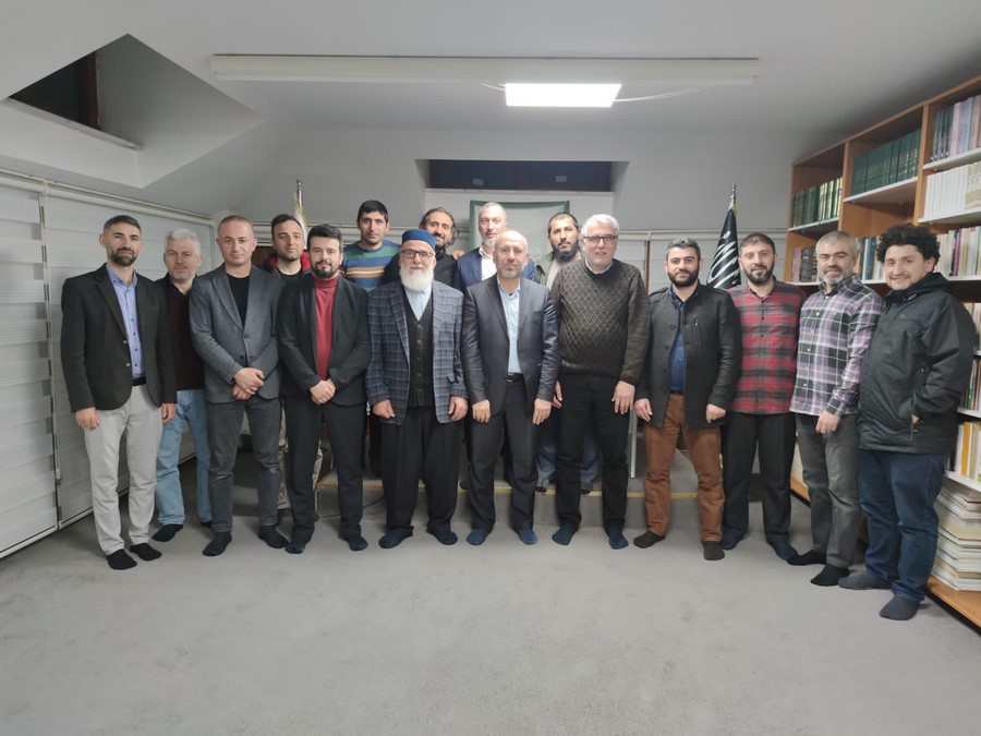 Click to enlarge image Istanbul_Arnavutkoy_TR_Iftarlar_26.04.2022_Pics_1.jpg